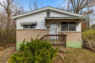 Building Photo - 2152 Erick Ave