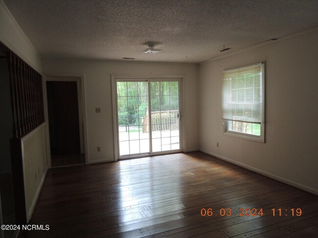 Building Photo - 102 Epworth Dr