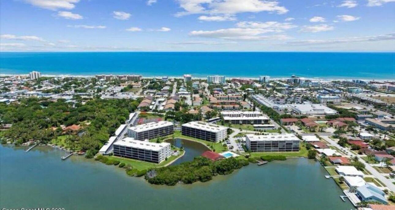 Building Photo - 5807 N Atlantic Ave