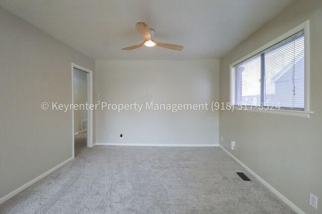 Building Photo - LOCATION LOCATION LOCATION!! Brookside Gem Available Immediately!