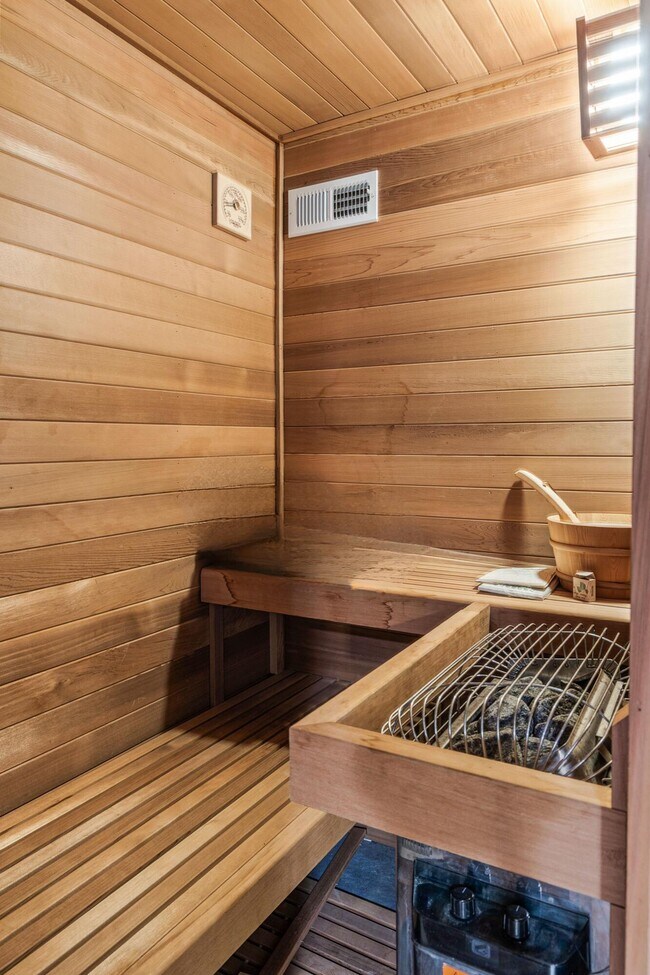 Building Photo - 3490 S Ocean Blvd