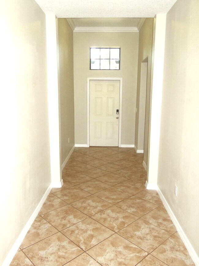 Building Photo - 4 bed, 3ba, 2 car garage home in Summerfield
