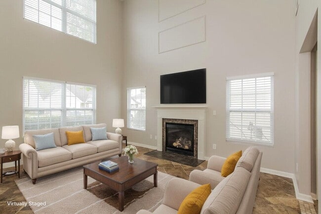 Building Photo - 11704 Village Pond Dr