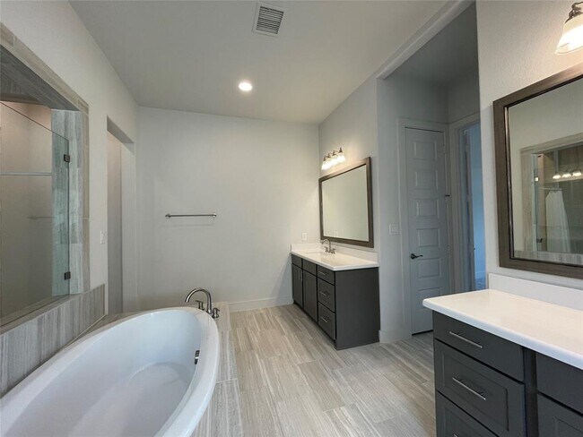 Building Photo - 149 Night Bloom Path