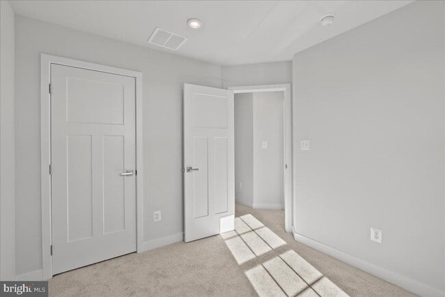 Building Photo - 10302 Heritage Trl Ct