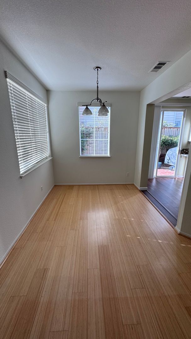 Building Photo - 127 Orr Rd