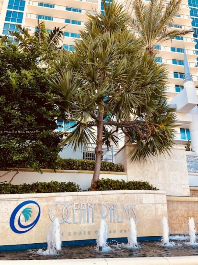 Building Photo - 3101 S Ocean Dr