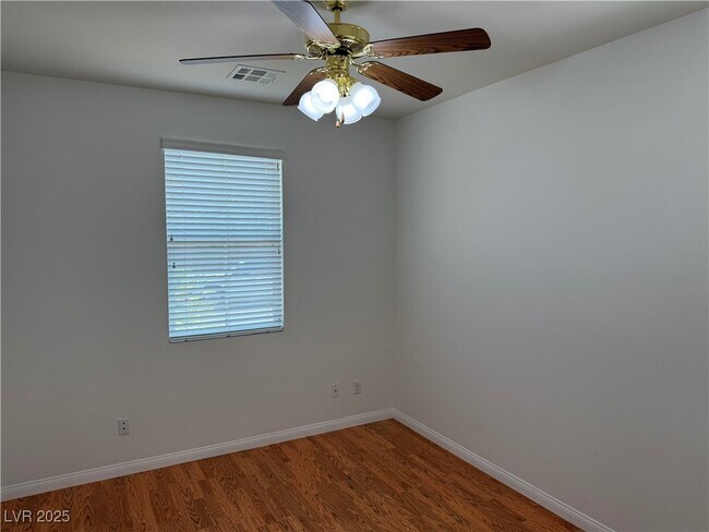 Building Photo - 946 Monte Etna Ave