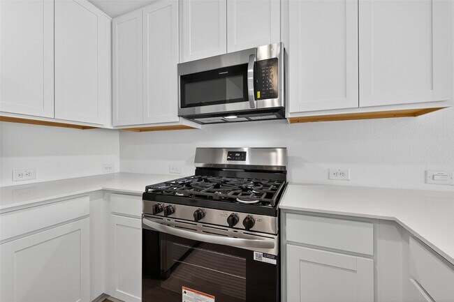 Building Photo - 29023 Grazing Plns Ln