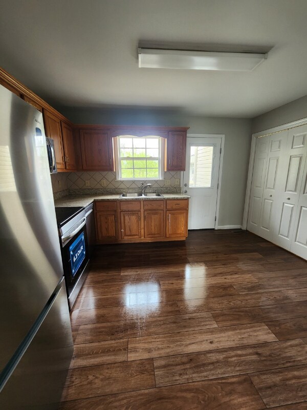 Building Photo - 3013a Mackenzie Ln