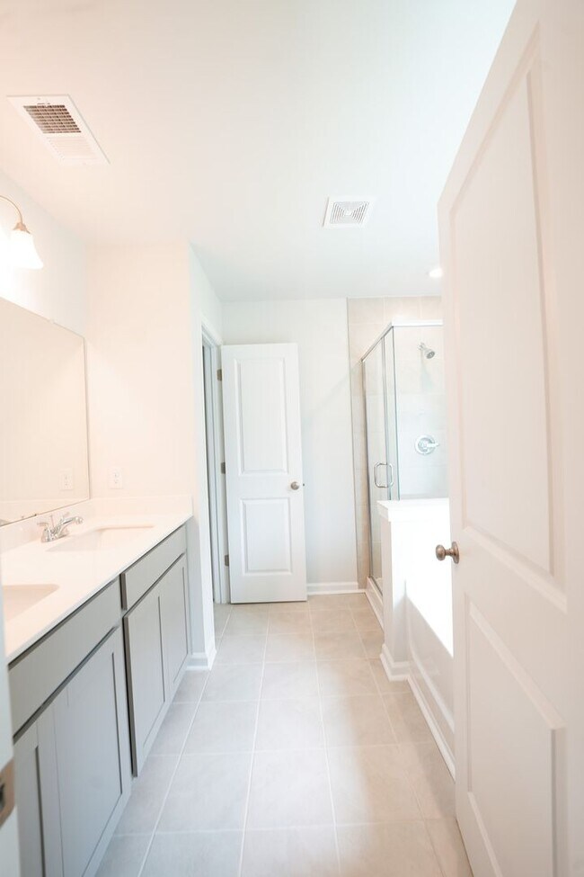 Building Photo - Available Soon!