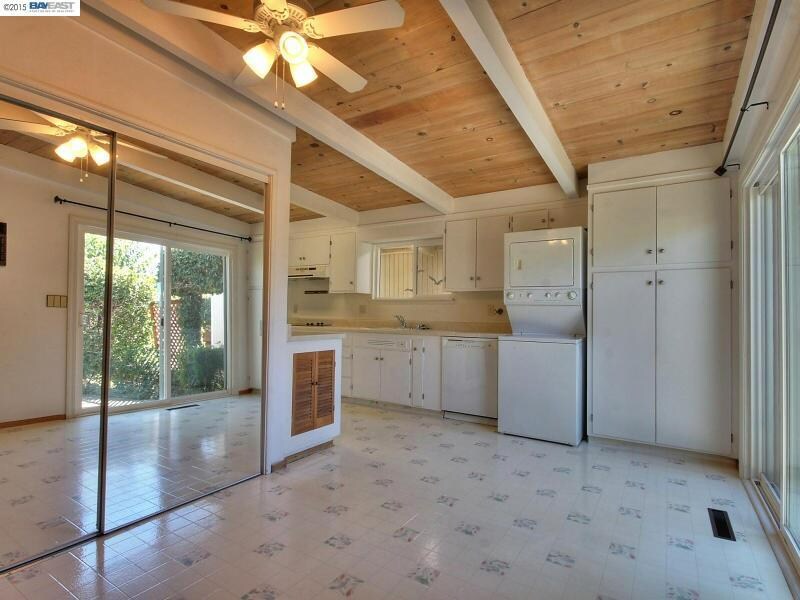 Building Photo - 3721 San Michele Dr