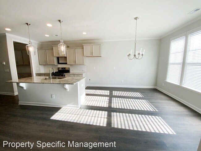 Building Photo - 3 br, 2.5 bath House - 702 Carraway Street