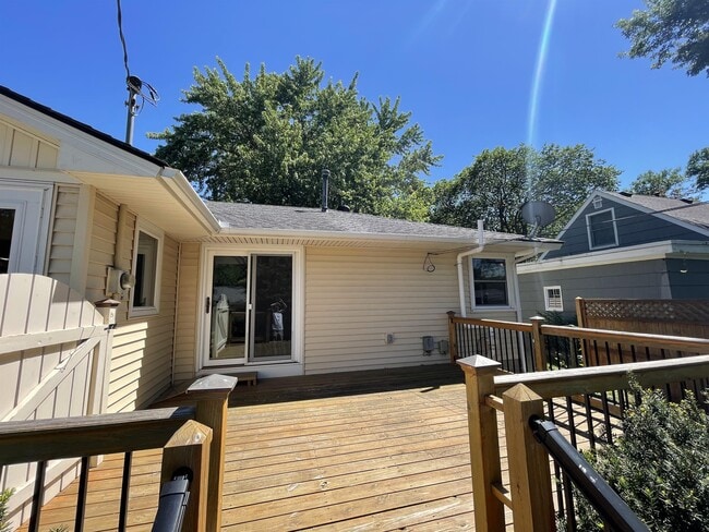 Building Photo - 6806 W 24th St