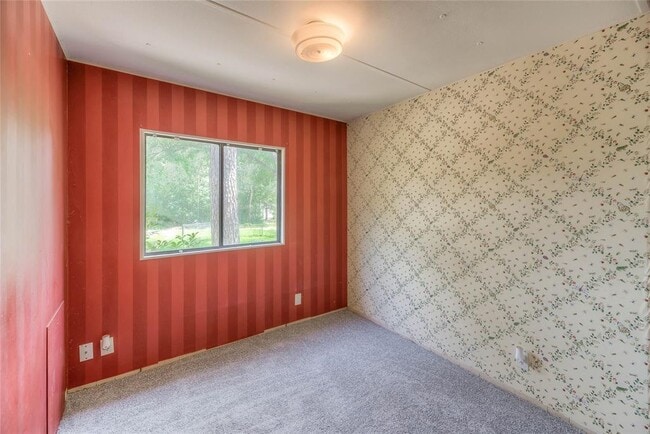 Building Photo - 330 Oak Tree Dr