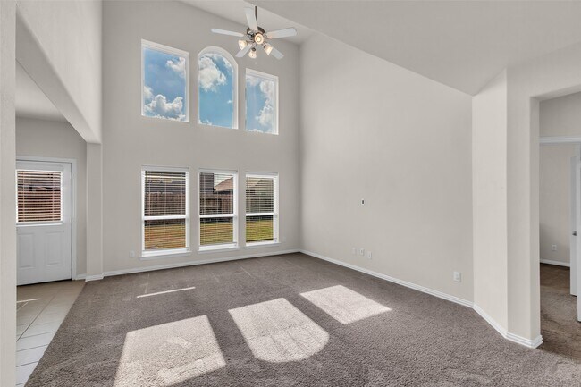 Building Photo - 13313 Suntail Ct