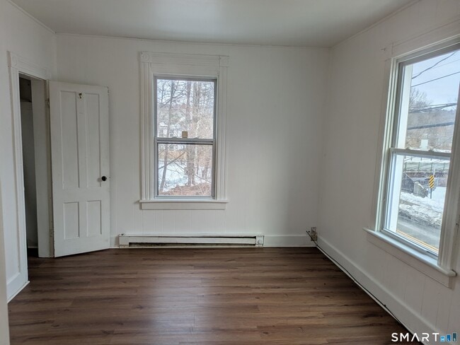 Building Photo - 71 E Pearl St