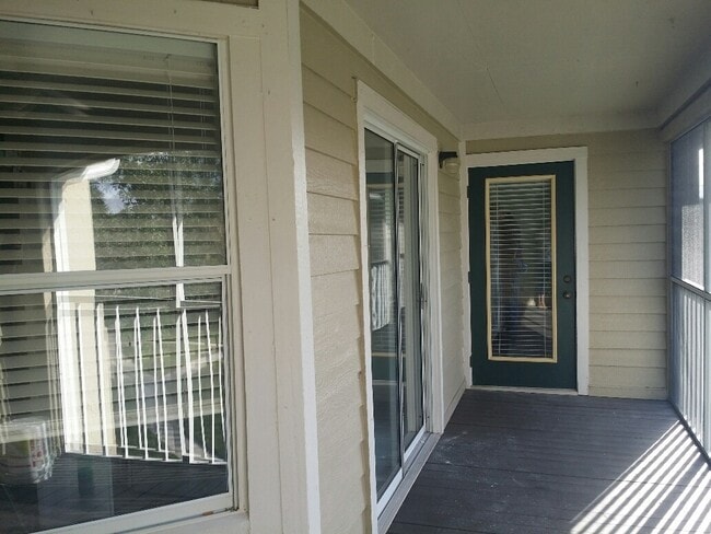 Building Photo - 700 Ironwood Dr