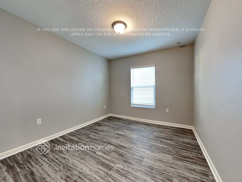 Building Photo - 565 Meadow Ridge Dr