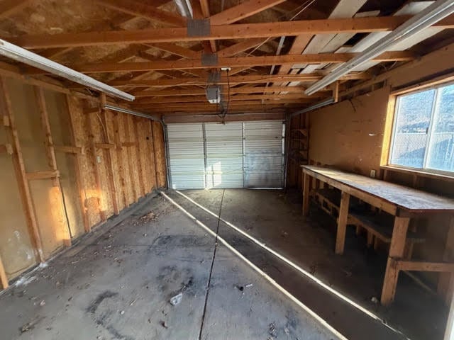 Building Photo - 829 S McClelland St