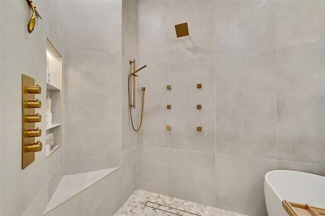 Building Photo - 11163 NW 69th Pl