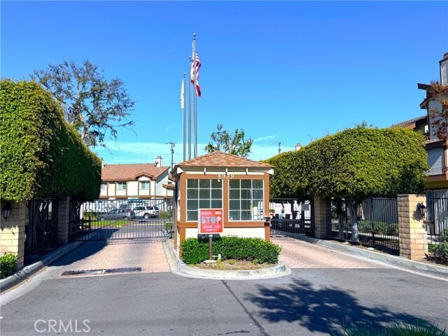 Building Photo - 8939 Gallatin Rd