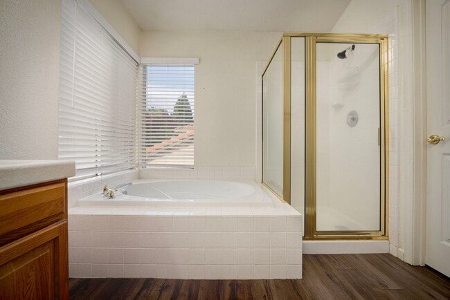 Building Photo - 2701 San Marcos Ct