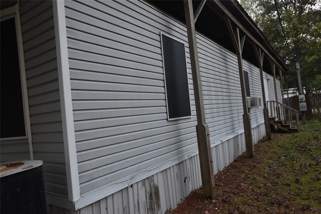 Building Photo - 21326 Big Tree Dr