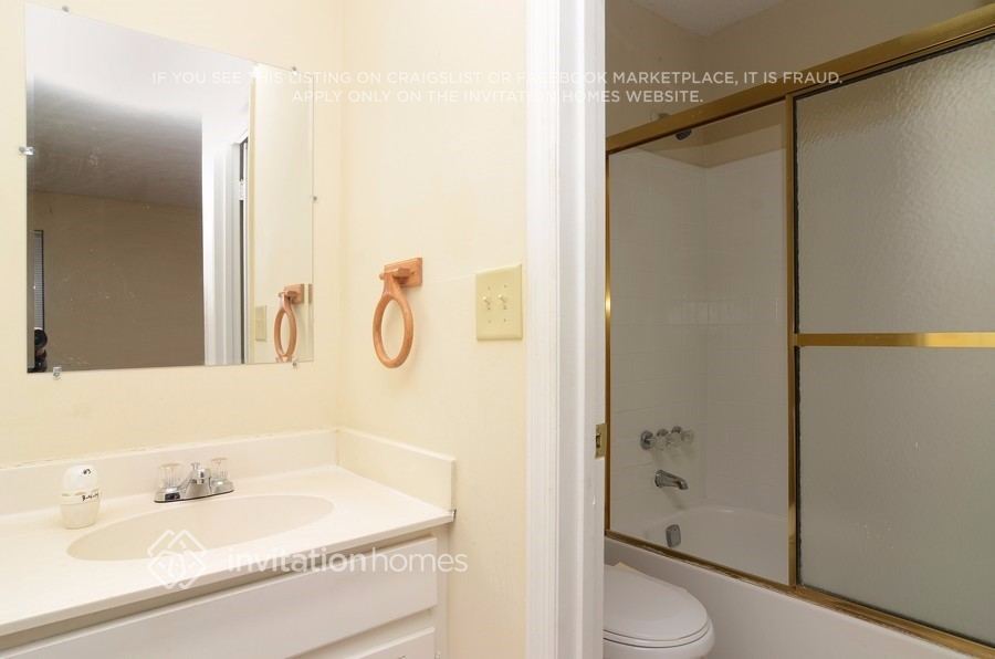 Building Photo - 1532 Kings Ridge Dr NW