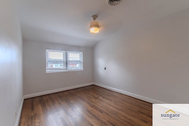 Building Photo - 258 Ridge Ave