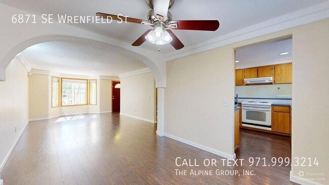 Building Photo - 6871 SE Wrenfield St
