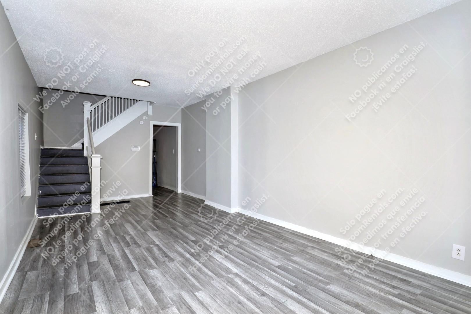 Building Photo - 414 N Temple Ave