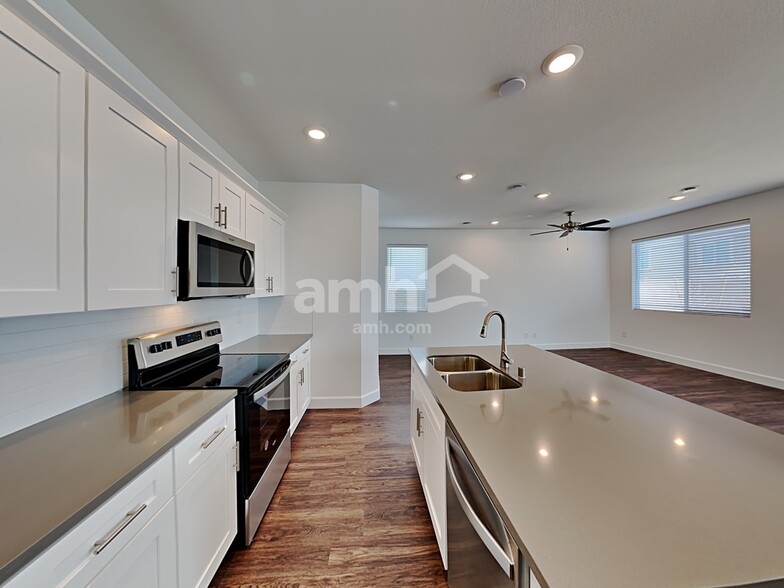 Building Photo - 9148 Crocker Pt Ct