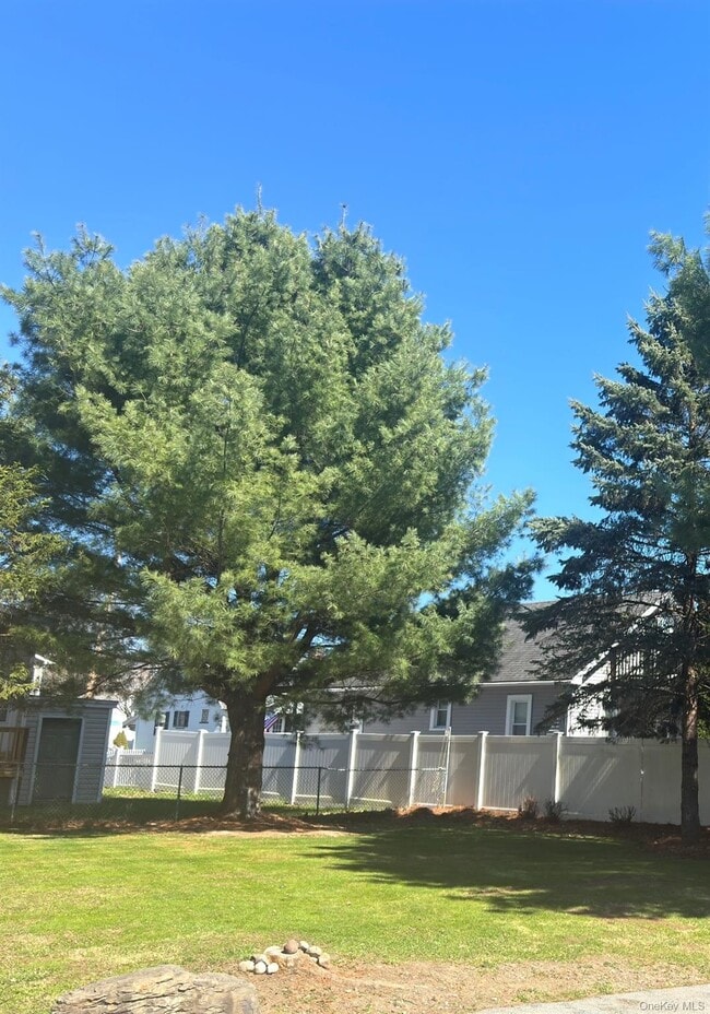 Building Photo - 51 Canal St