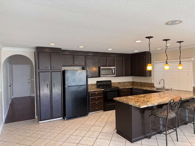 Building Photo - Remodeled Blossom Valley Home