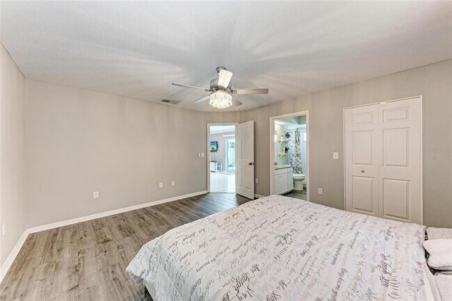 Building Photo - 5453 Colony Lake Ln