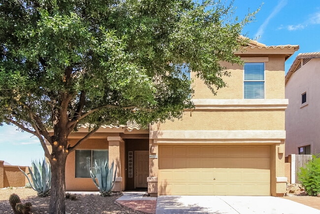 Building Photo - 60333 E Black Crest Loop