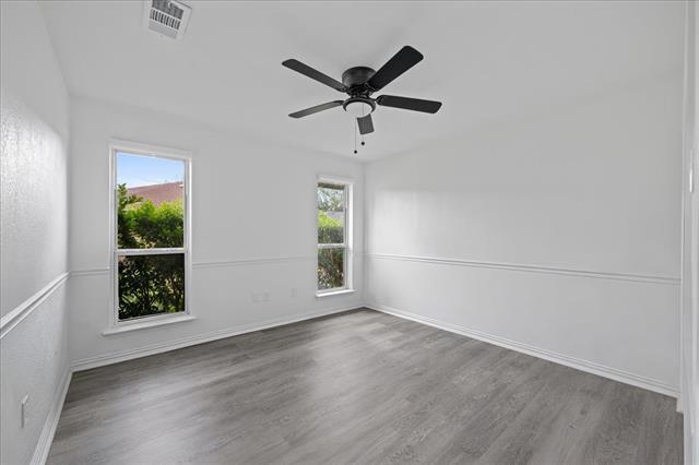 Building Photo - 3925 Greenhills Ct