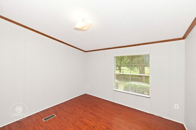 Building Photo - 147 Purity Dr