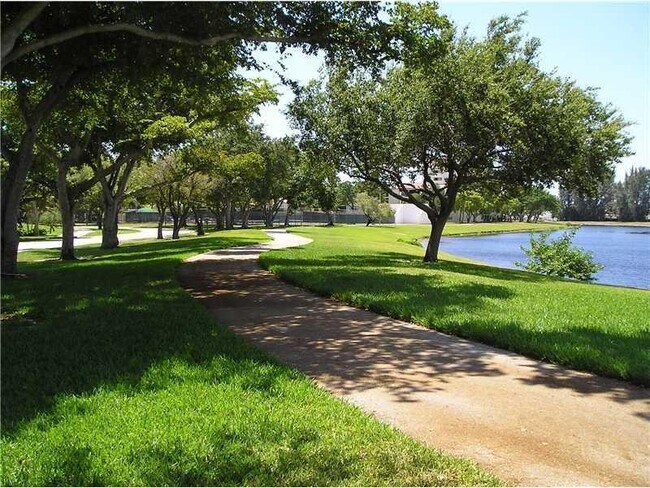 Building Photo - 2217 Cypress Island Dr