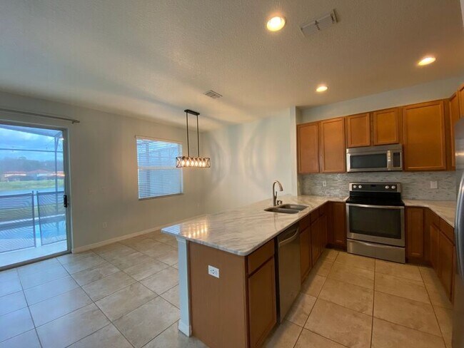 Building Photo - 541 Las Fuentes Dr