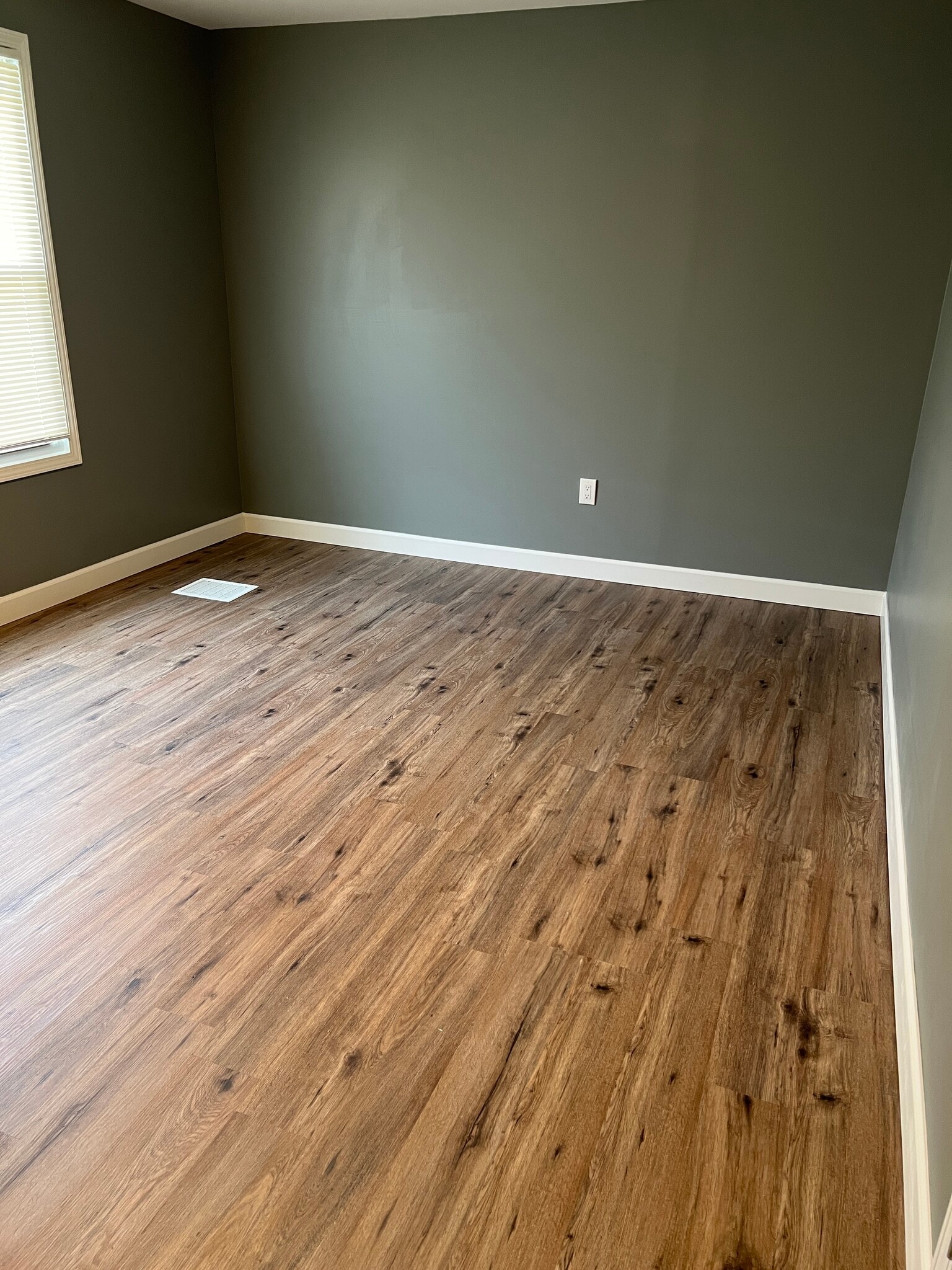 master bedroom - 6435 Myron Ave