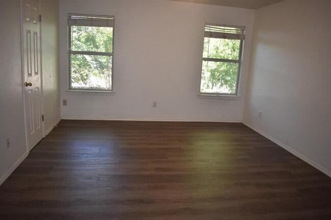 Building Photo - 2724 Cradlerock Terrace