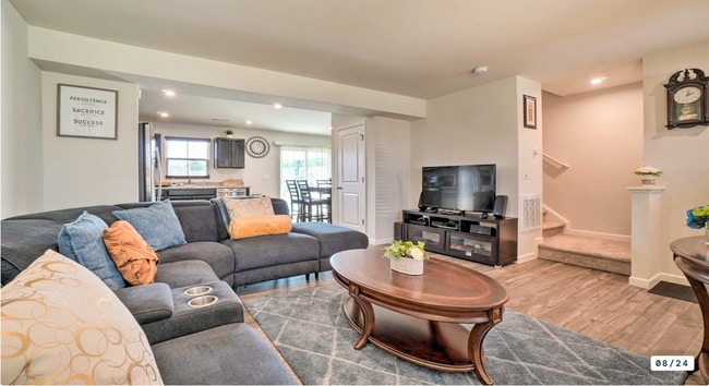 Building Photo - 2020-Built Beautiful 3 Bed 2.5 Bath End-Un...