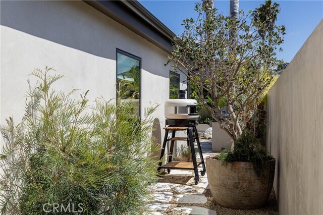 Building Photo - 2703 Via Montecito