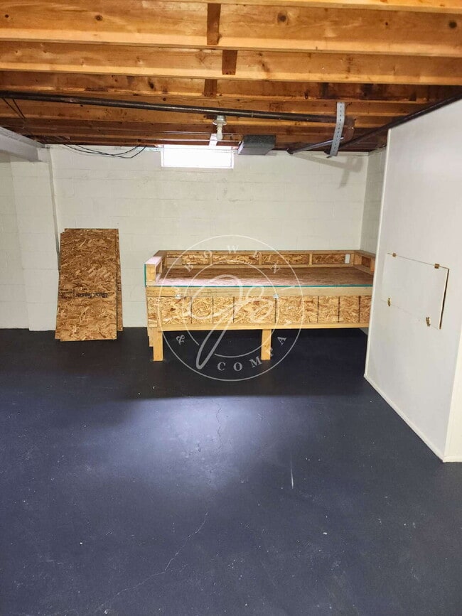 Building Photo - Sylvania Schools | Spacious 3-Bedroom Home in Sylvania Park