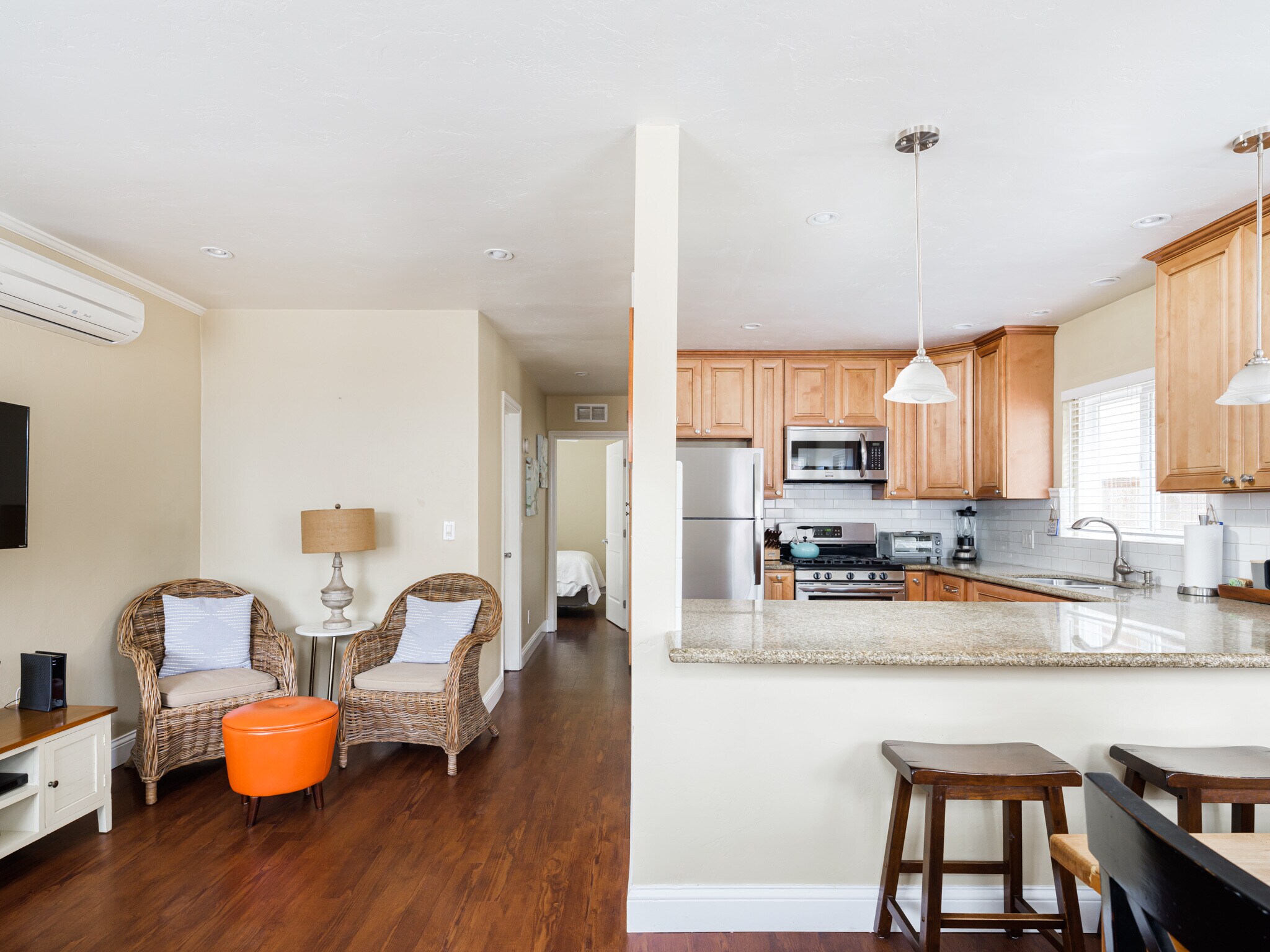 Building Photo - 831 Isthmus Ct