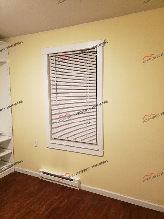 Building Photo - STATUS:AVAILABLE R258A | $1095