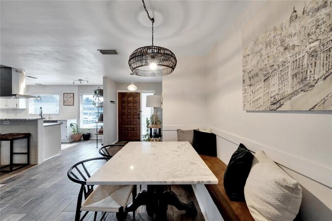 Building Photo - 2138 Timber Ln