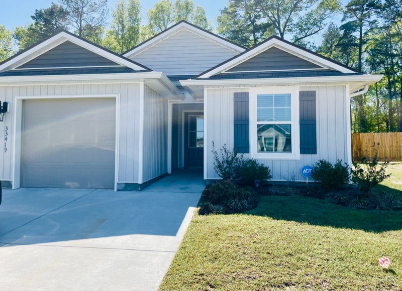 Building Photo - 33419 Hyacinth St